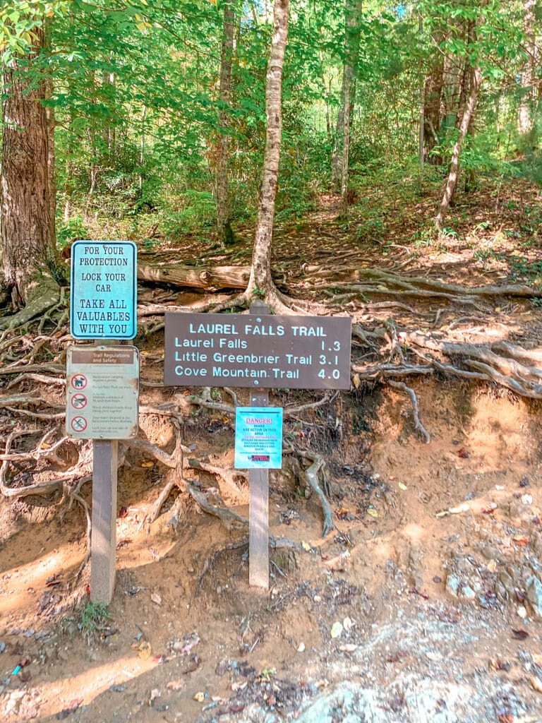 Laurel Falls Trail trail head sign